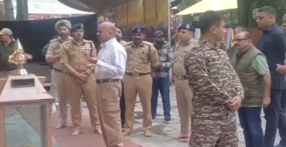 कश्मीर के माता खीर भवानी मंदिर में श्रद्धालुओं की अडिग आस्था