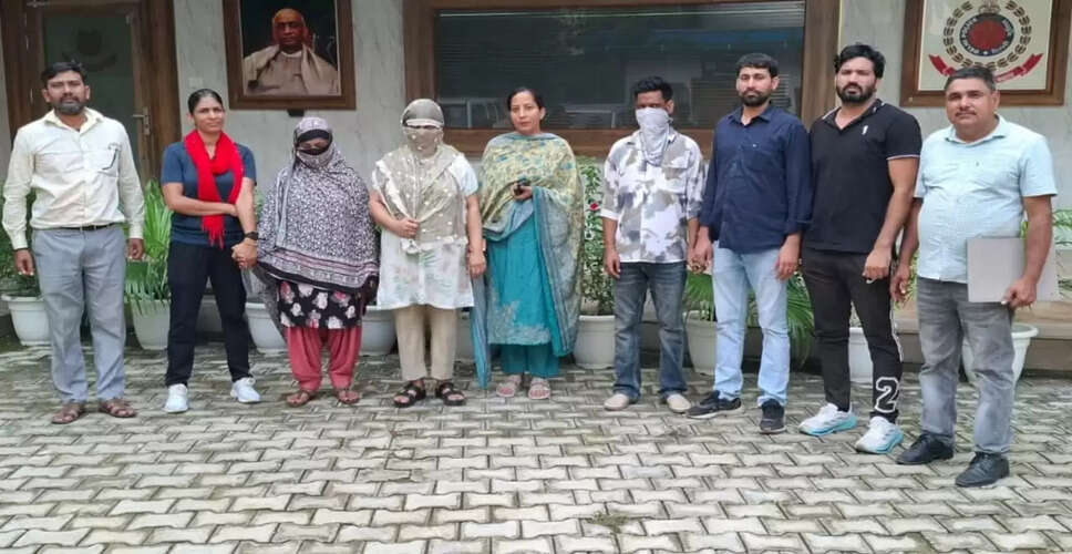 दिल्ली पुलिस ने ड्रग तस्करों के खिलाफ बड़ी कार्रवाई की