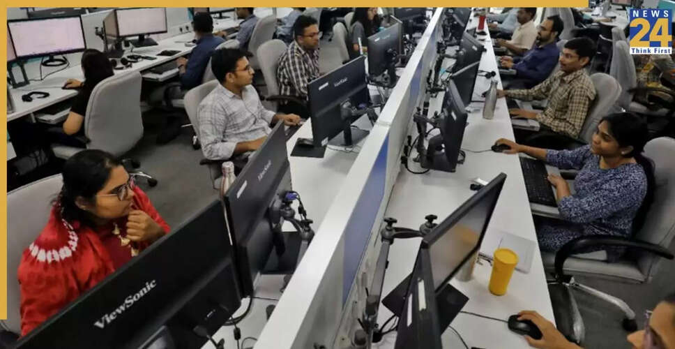 अमेरिकी कंपनियों का एच-1बी वीजा धारकों के लिए चेतावनी: 21 सितंबर से पहले लौटें