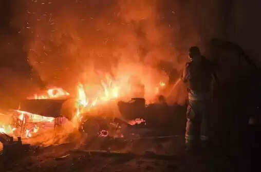 यूक्रेन पर रूस के हमले के बीच ट्रंप और जेलेंस्की की शांति वार्ता