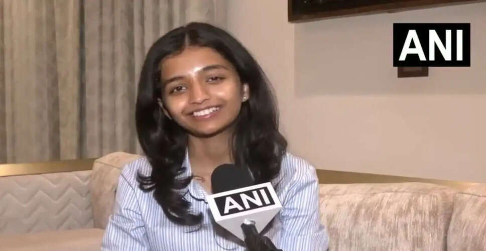 झारखंड की अवनी केजरीवाल ने 12वीं में 500 में से 500 अंक हासिल कर रचा इतिहास