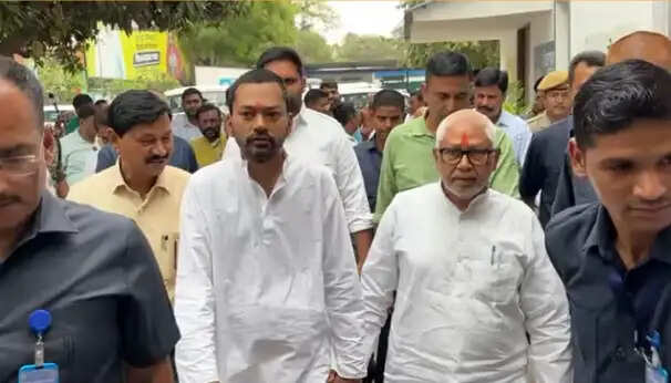 बिहार की राजनीति में नीतीश कुमार का इस्तीफा और निशांत कुमार की सक्रियता