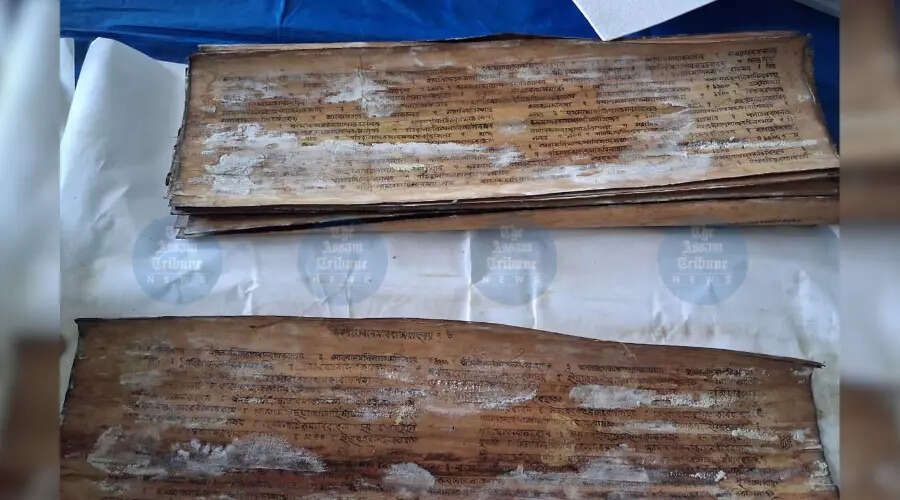 बाढ़ से प्रभावित असम के प्राचीन पांडुलिपियों का संरक्षण