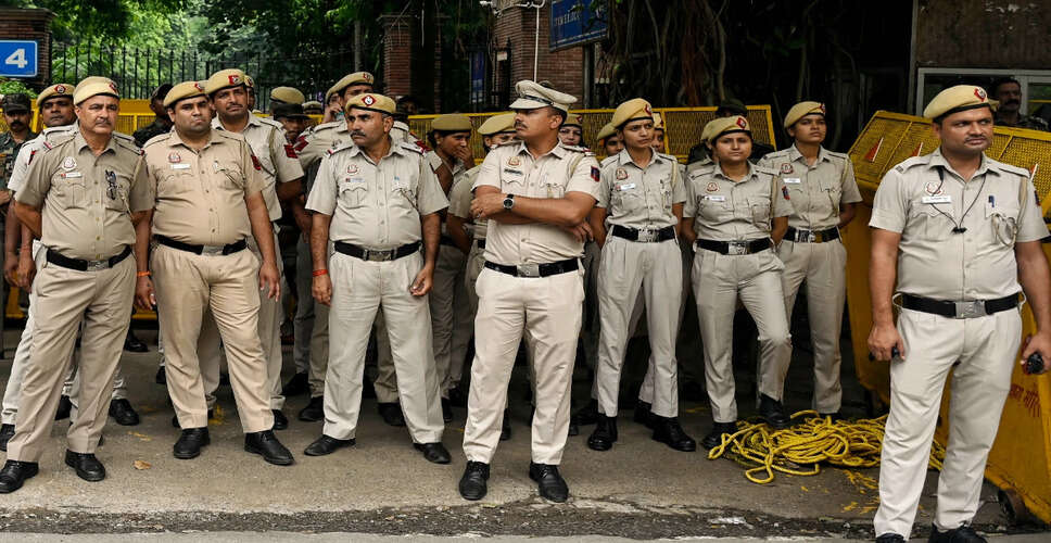 दिल्ली और हरियाणा में बड़े गैंगस्टर नेटवर्क पर छापेमारी