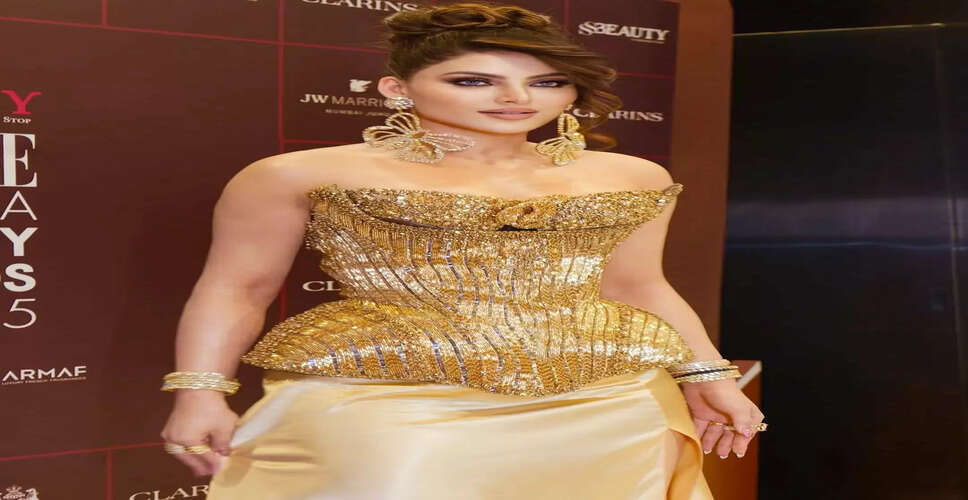 उर्वशी रौतेला का नया लुक: सुनहरे कपड़ों में दीवाली की शुभकामनाएं