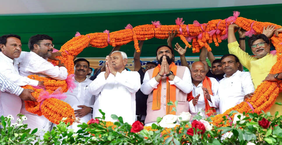 बिहार विधानसभा चुनाव: दलबदल और सीट बंटवारे की हलचल तेज