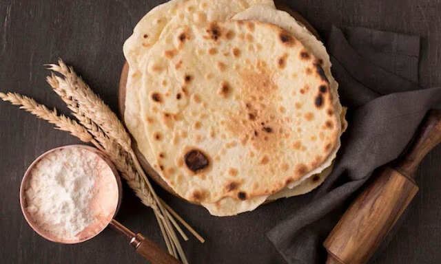 गेहूं की रोटी के सेवन के नुकसान: जानें क्यों इसे छोड़ना बेहतर हो सकता है