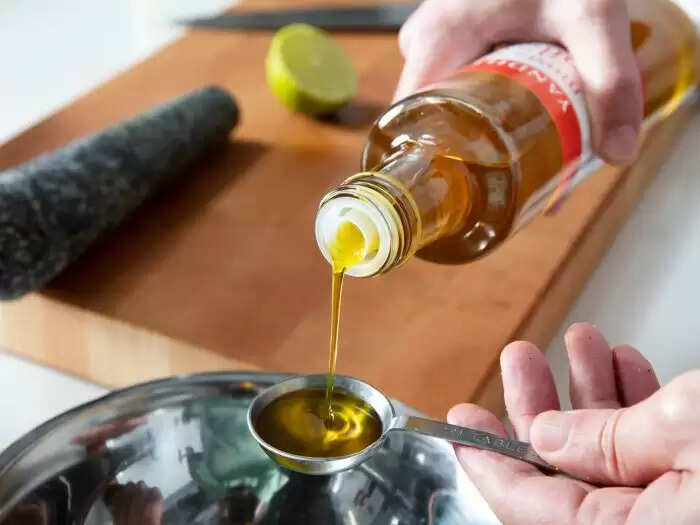 सरसों के तेल के अद्भुत स्वास्थ्य लाभ और उपयोग