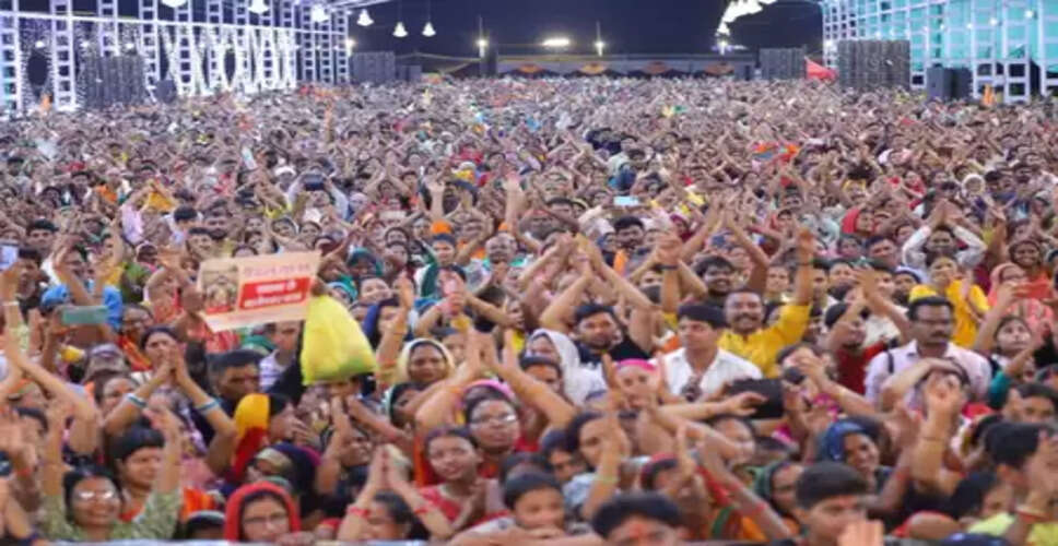बागेश्वर धाम में टेंट गिरने से एक की मौत, कई घायल