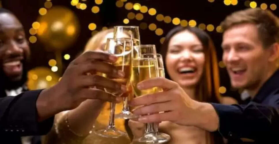 शराब पीने की परंपरा: गिलास टकराने का रहस्य