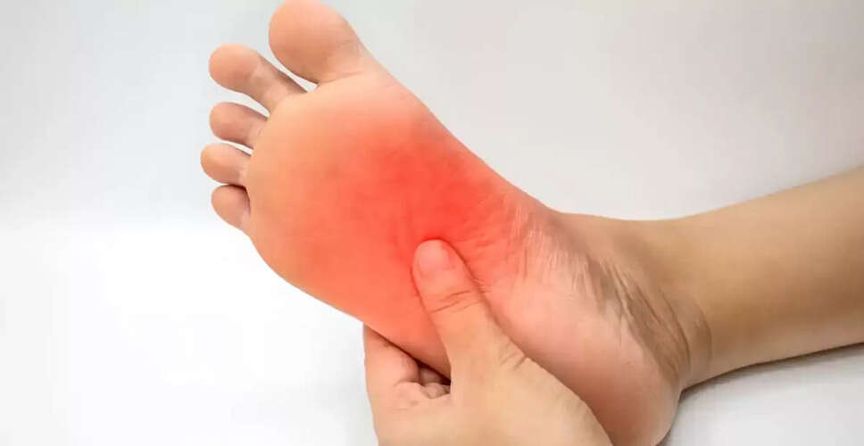 पैरों के संकेत: लिवर स्वास्थ्य की पहचान कैसे करें