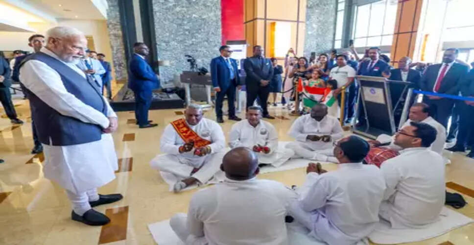 पीएम मोदी का भोजपुरी प्रेम देख कलाकारों ने की तारीफ, बताया गर्व का पल