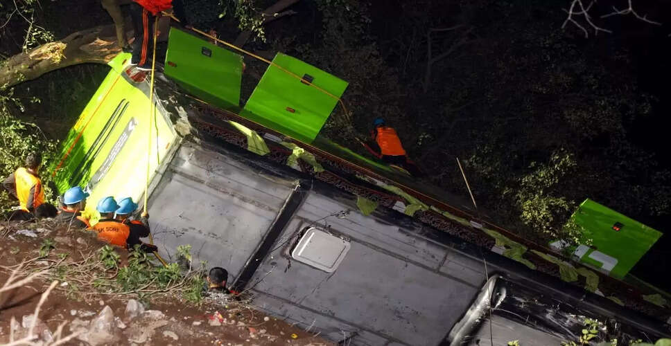 उधमपुर में बस दुर्घटना: सात लोगों की मौत, कई घायल