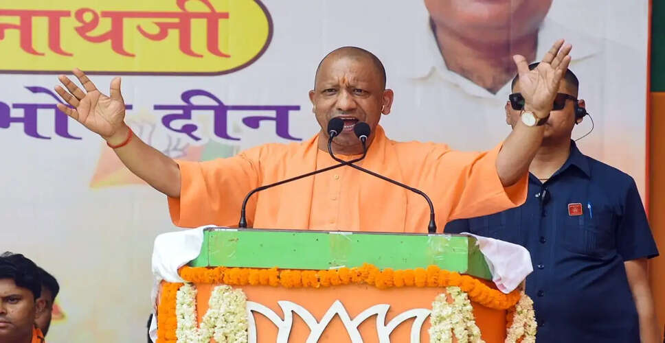 अयोध्या में शिव मंदिर पर ध्वजारोहण की तैयारी, मुख्यमंत्री करेंगे फहराने