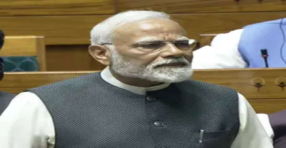 संविधान, गांधी परिवार से लेकर केजरीवाल तक, जानें पीएम मोदी ने विपक्ष को किन-किन मुद्दों पर घेरा