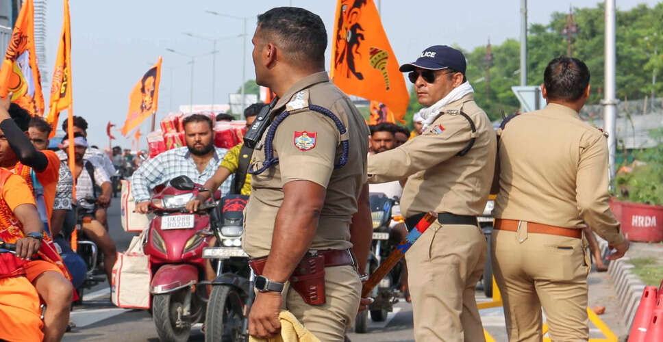 आगरा में हिंदू देवी-देवताओं पर अपमानजनक टिप्पणी करने वाले व्यक्ति की गिरफ्तारी