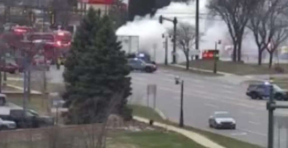 कैंटन टाउनशिप में तेल टैंकर के साथ भयानक सड़क दुर्घटना