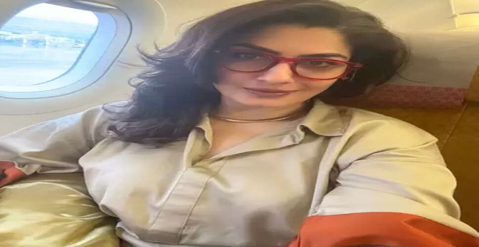 एयर इंडिया विमान में रवीना टंडन ने भरी उड़ान, अहमदाबाद हादसे से आहत अभिनेत्री बोलीं- ‘ये नई शुरुआत’