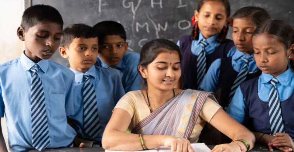 उत्तर प्रदेश में शिक्षकों की बंपर भर्ती की तैयारी, 23 हजार पद खाली