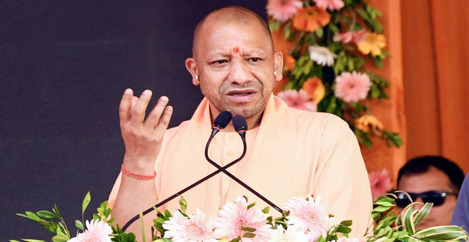 गोरखपुर में छात्रा की फीस माफी की मांग पर राजनीतिक विवाद