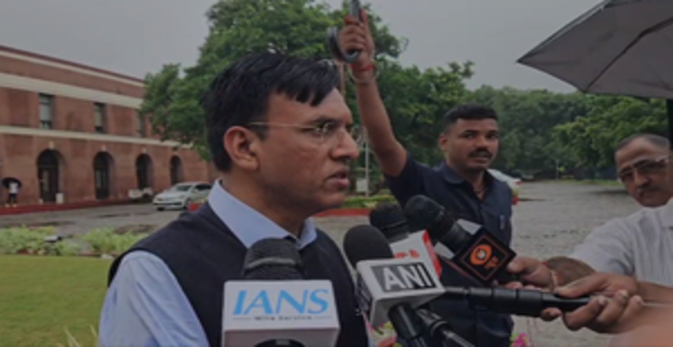 हॉकी के जादूगर मेजर ध्यान चंद की जयंती आज, खेल मंत्री ने प्रतिमा पर अर्पित किए पुष्प, बोले- ' पीएम सही कहते हैं जो खेलेगा वो खिलेगा'