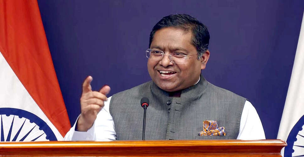 भारत की विदेश नीति: सामरिक चुनौतियों का सामना करते हुए संतुलन बनाए रखना