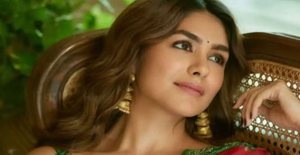 Mrunal Thakur ने अपने सहकर्मियों की सराहना की, कहा- 'वे मेरे सबसे बड़े समर्थक हैं'