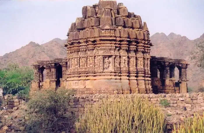 किराडू मंदिर: रात में जाने से डरने वाली रहस्यमयी जगह