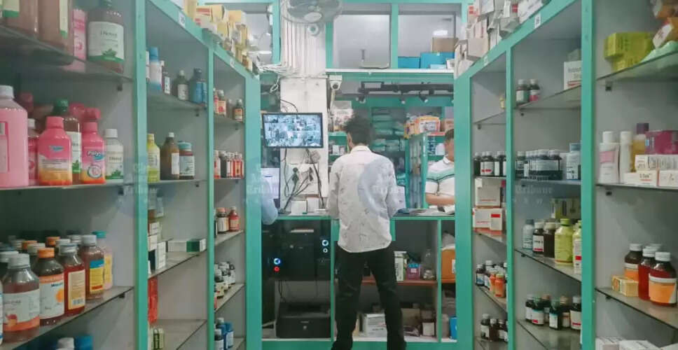 गुवाहाटी में आत्म-चिकित्सा का बढ़ता चलन: स्वास्थ्य पर पड़ने वाले प्रभाव