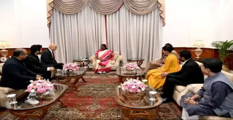 राष्ट्रपति के साथ बैठकर 'तन्वी द ग्रेट' देखना सम्मान की बात : करण टैकर
