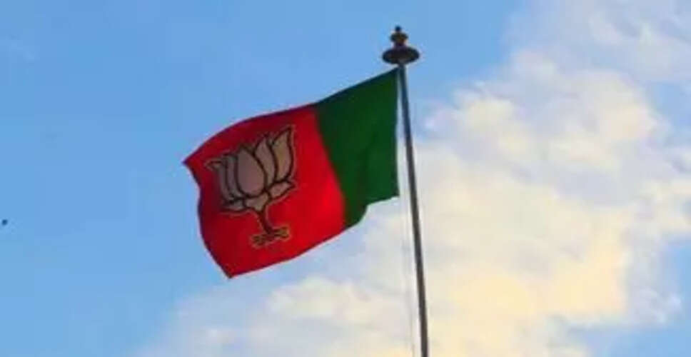 BJP नेता दुर्गा पूजा के दौरान प्रवासी श्रमिकों से करेंगे बातचीत