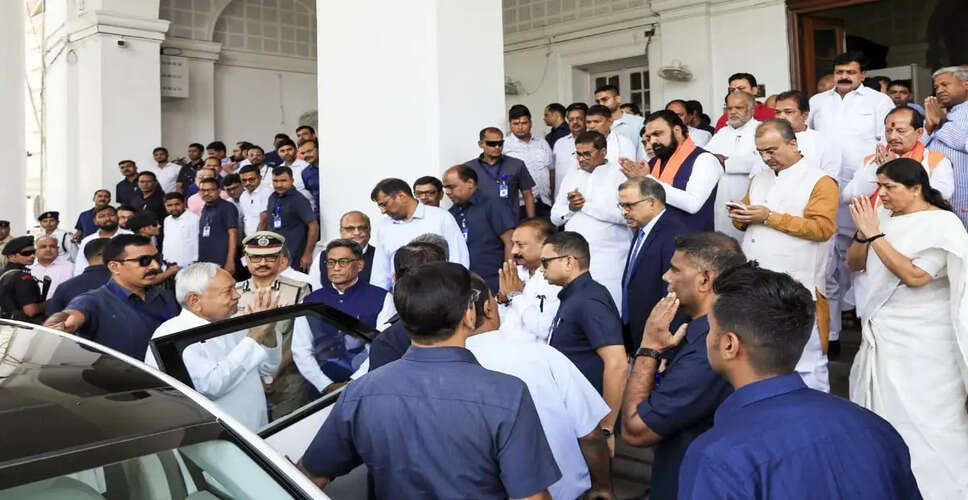 नीतीश कुमार की भावुक विदाई: बिहार की आखिरी कैबिनेट बैठक में भावनाओं का ज्वार