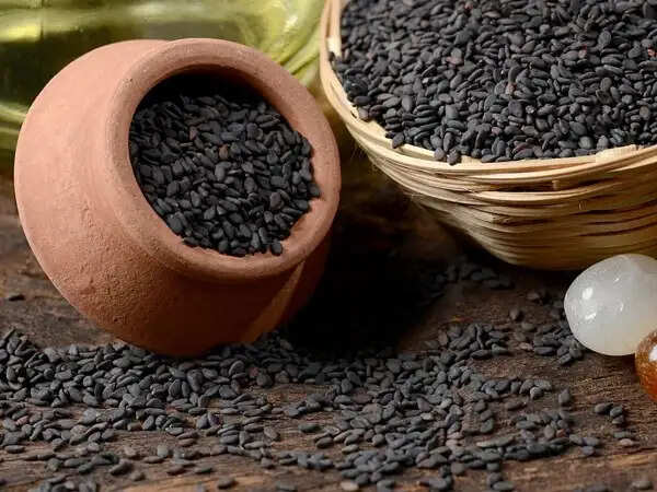 शनिवार के दिन शनिदेव को प्रसन्न करने के 5 प्रभावी उपाय