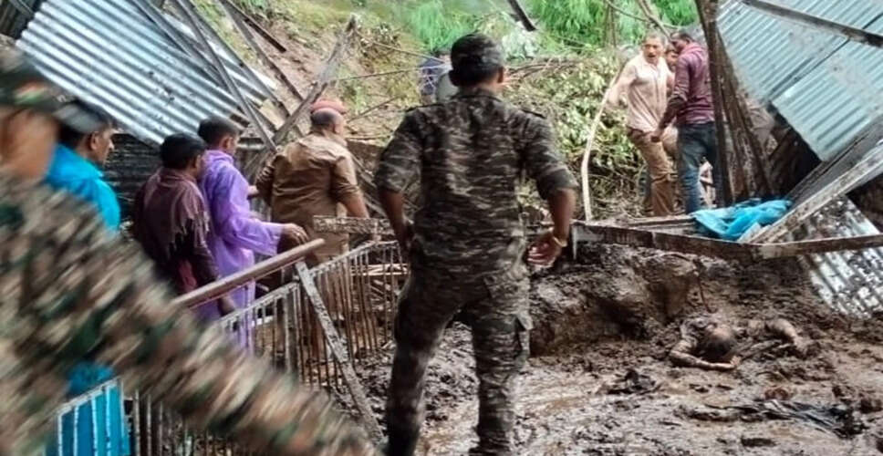 वैष्णो देवी भूस्खलन में मृतकों की संख्या 32 तक पहुंची, राहत कार्य जारी