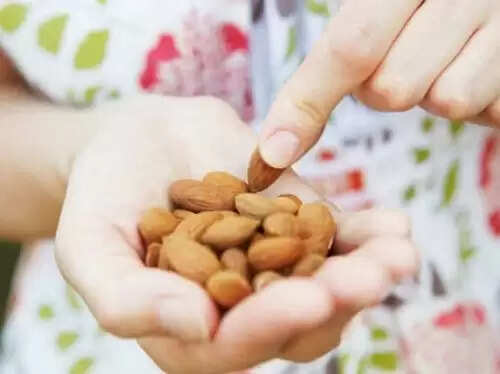 खाने की ये चीजें कच्ची नहीं खानी चाहिए: जानें स्वास्थ्य पर प्रभाव