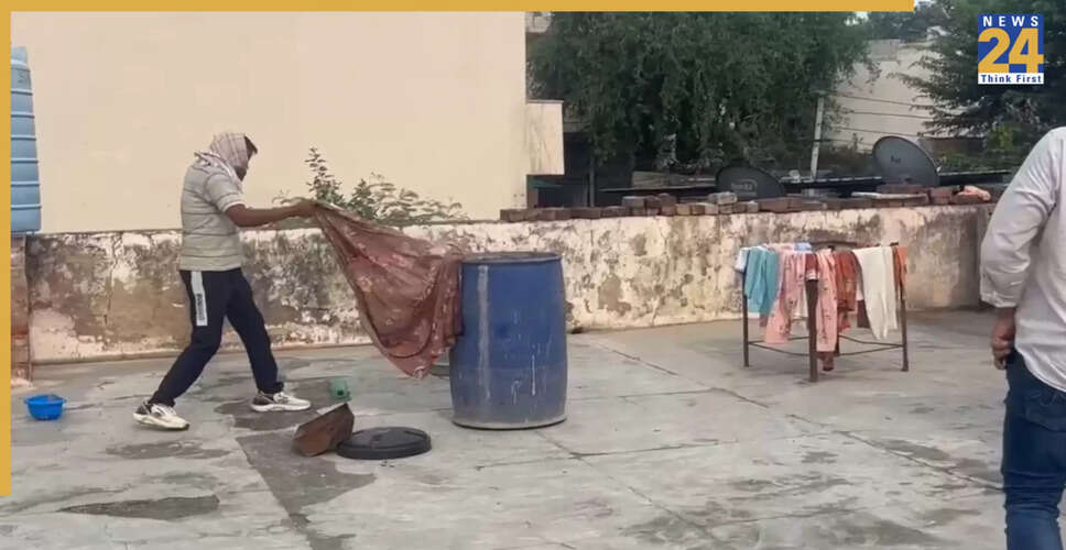 राजस्थान में नीले ड्रम में मिला एक व्यक्ति का शव, परिवार लापता