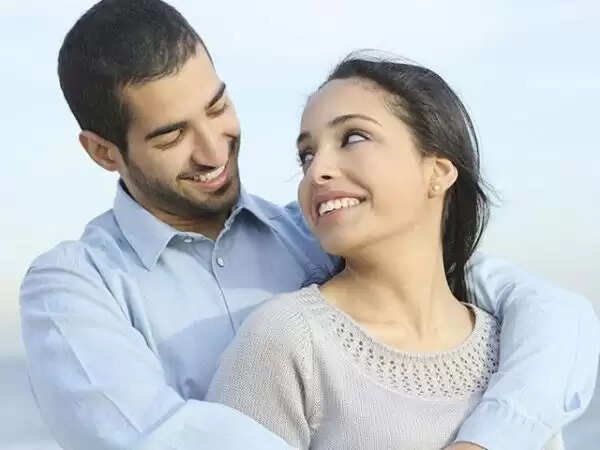 अरेंज मेरिज के फायदे: क्यों यह लव मेरिज से बेहतर हो सकती है