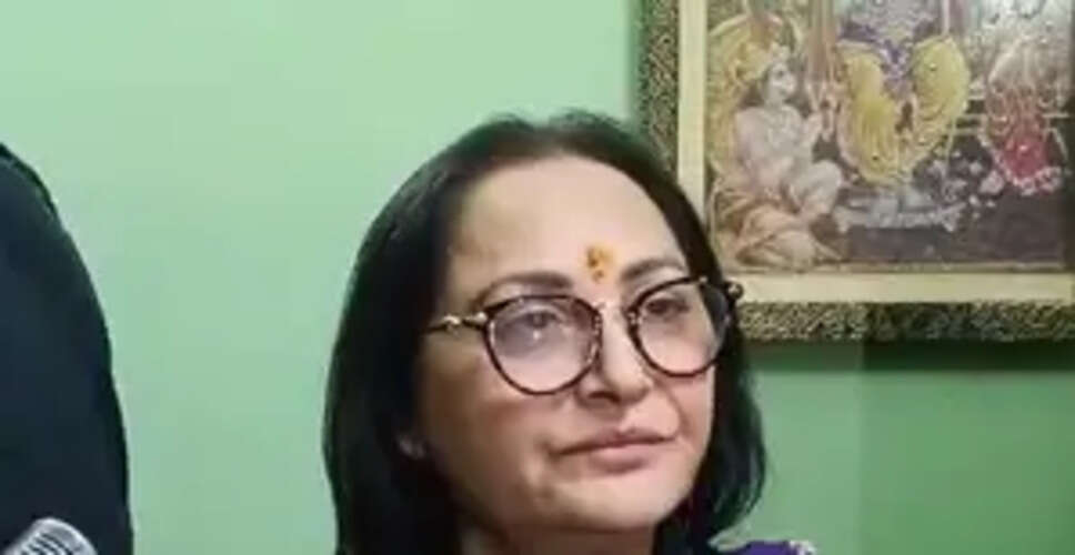मुरादाबाद कोर्ट में जया प्रदा की पेशी, महिलाओं के सम्मान को लेकर उठाया सवाल