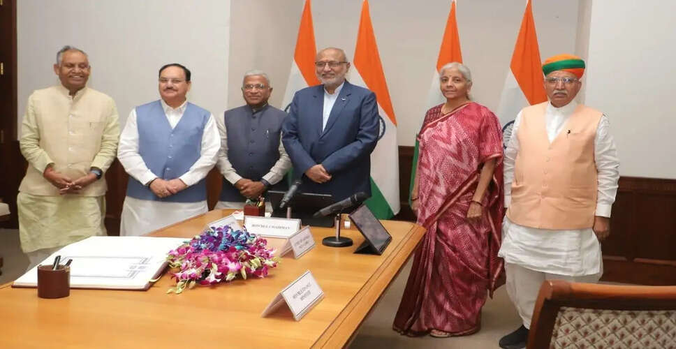 हरिवंश नारायण सिंह ने राज्यसभा में सांसद के रूप में शपथ ली