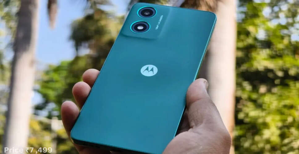 कम बजट में बेहतरीन स्मार्टफोन: Moto G04 की विशेषताएँ और मूल्य