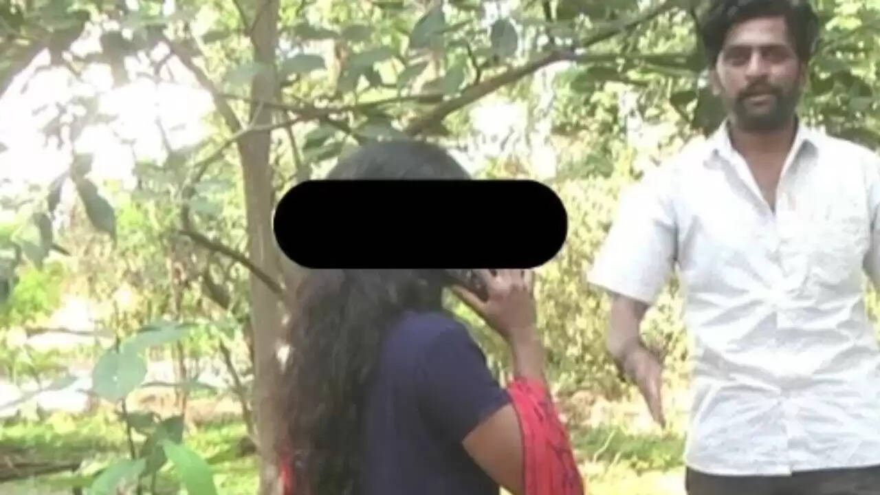 कर्नाटक में प्रेमी के लिए पति को छोड़ी, नौकरी मिलते ही बदले प्रेमी के रंग