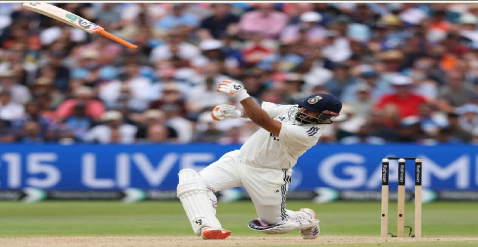ऋषभ पंत ने इंग्लैंड में बनाया नया रिकॉर्ड, टेस्ट क्रिकेट में छक्कों की संख्या बढ़ाई