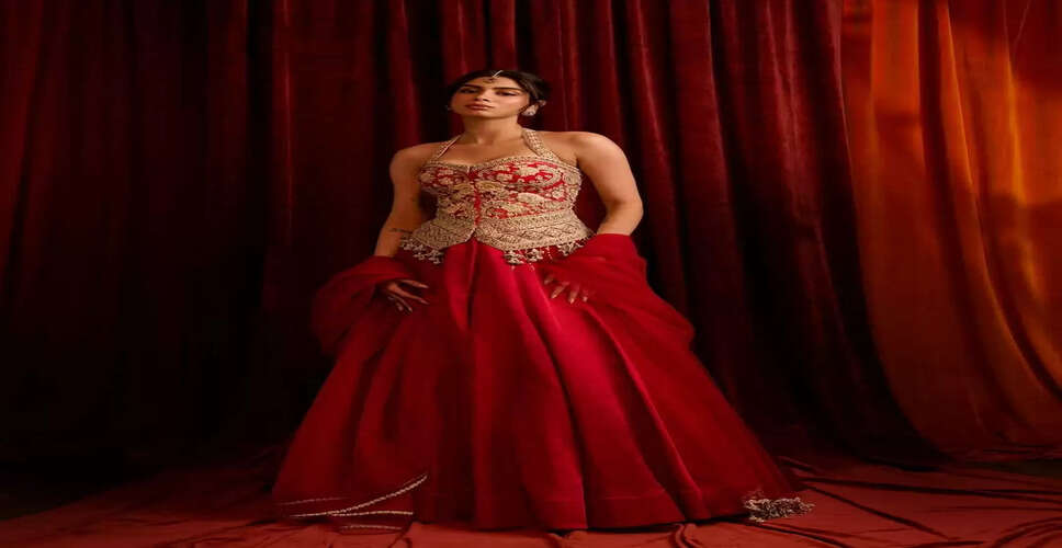 खुशी कपूर ने साझा की खूबसूरत तस्वीरें, फैंस ने की तारीफ