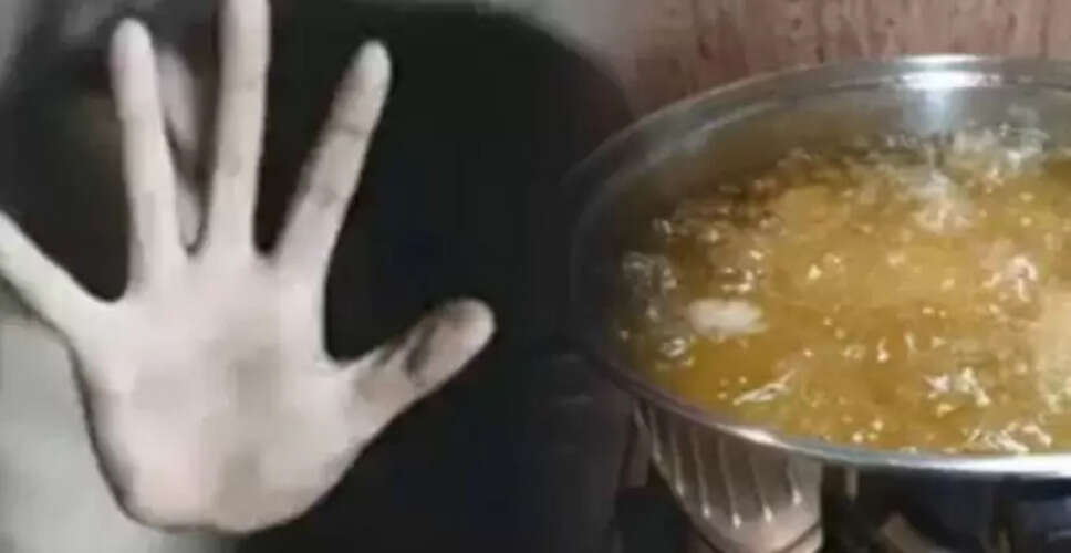 बदायूं में शादी में गर्म रोटी न मिलने पर बारातियों ने हलवाई पर किया हमला