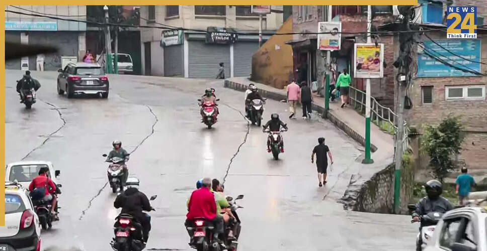 नेपाल में स्थिति सुधरने पर भारतीय दूतावास ने नागरिकों को दी चेतावनी