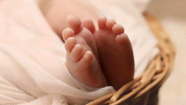 14 वर्षीय लड़की बनी मां, 16 वर्षीय लड़के के साथ लिव-इन में रह रही थी