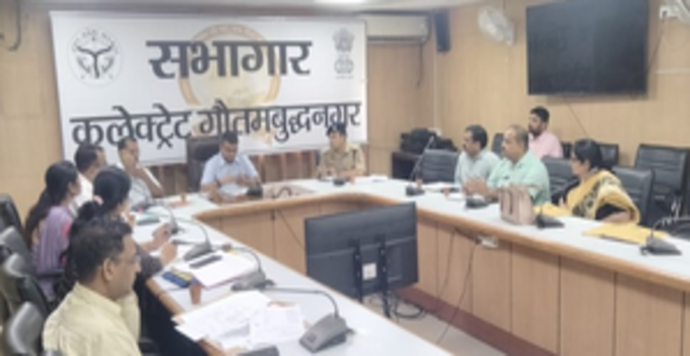 नोएडा : भूजल का दोहन करने पर 'मॉल ऑफ नोएडा' और 'होलीडेज' पर 5-5 लाख का जुर्माना
