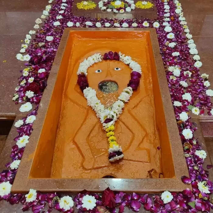 इटावा का पिलुआ हनुमान मंदिर: अद्भुत चमत्कारों का स्थल