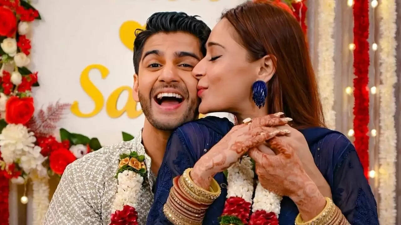 सारा खान ने कृष पाठक से की दूसरी शादी, प्यार की नई शुरुआत