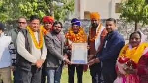 जयपुर में गरीबों के लिए कम्बल वितरण कार्यक्रम का आयोजन